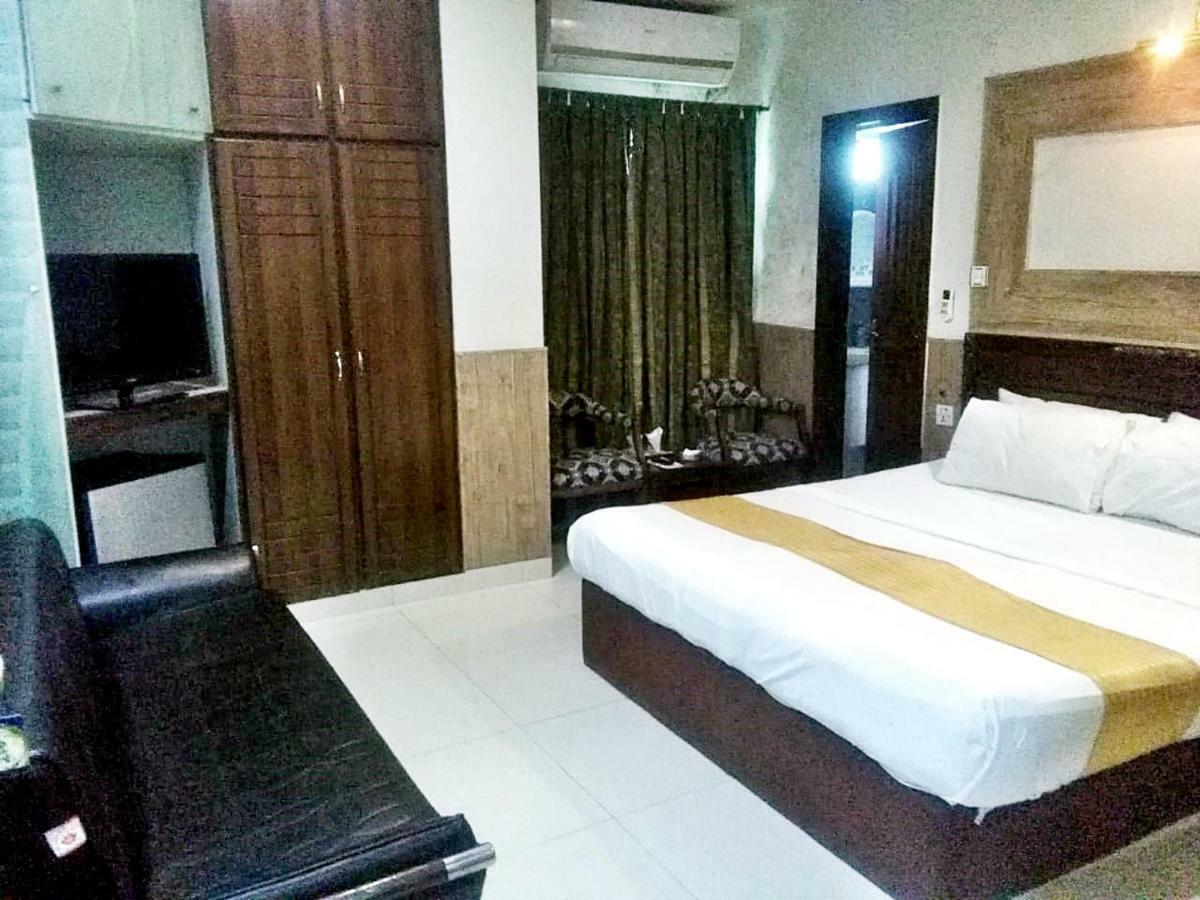 Quick Continental Hotel - Jail Road Lahore Exterior photo